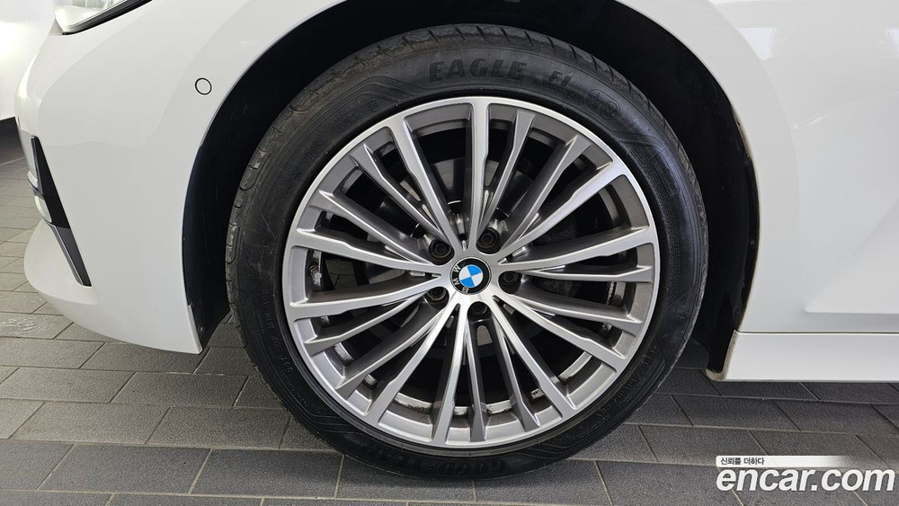 BMW 3 Series (G20) 320d Luxury (09.2019)