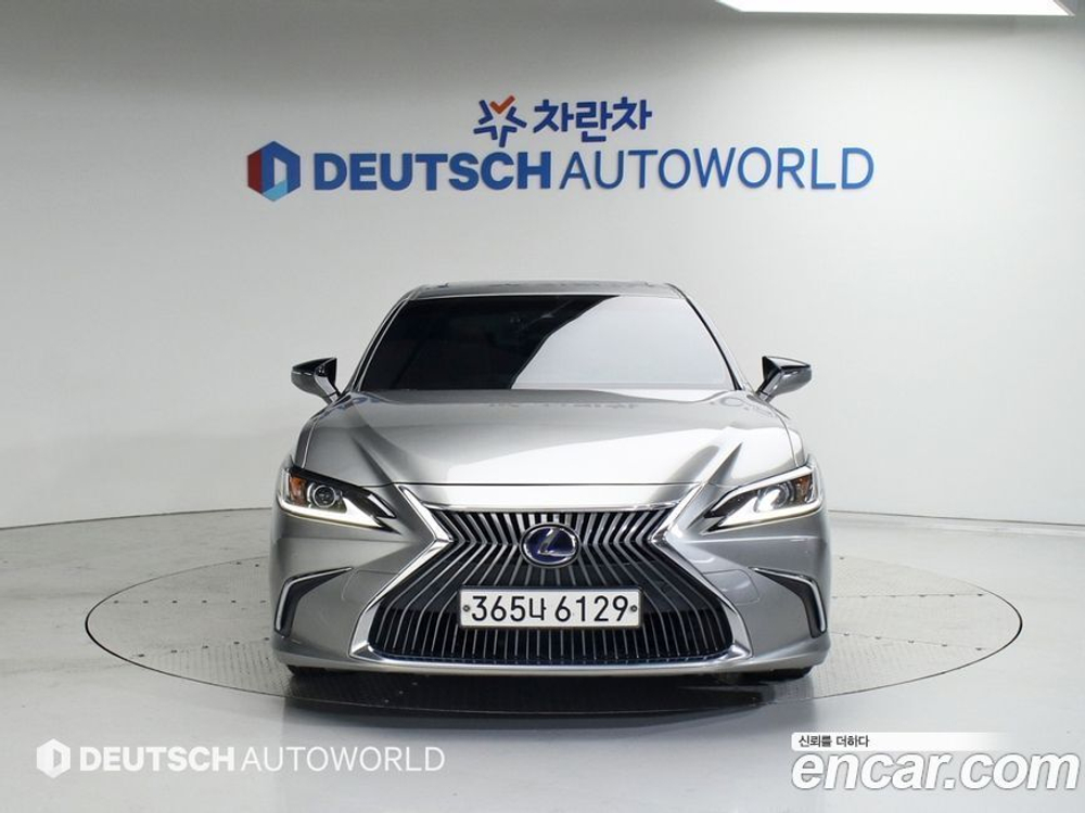 Lexus ES300h 7 Generation Luxury Plus (10.2020)