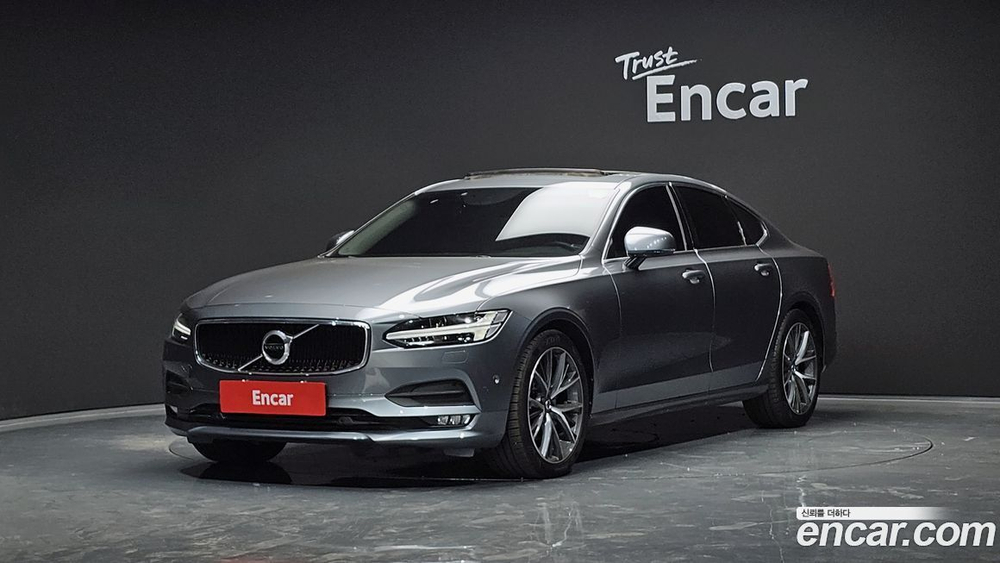 Volvo S90 D5 AWD Momentum (12.2019)