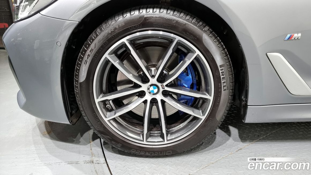 BMW 5 Series (G30) 520i M Sports (03.2023)