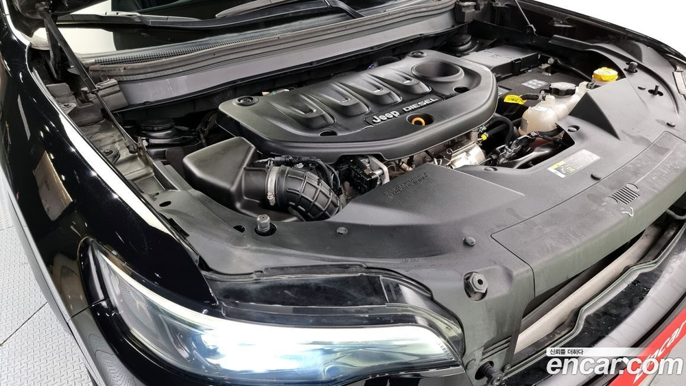 Jeep Cherokee (KL) 2.2 Дизель Overland 4WD (11.2019)