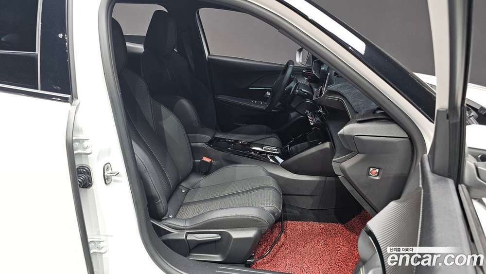 Peugeot 2008 2 Generation 1.5 BlueHDi GT (08.2022)