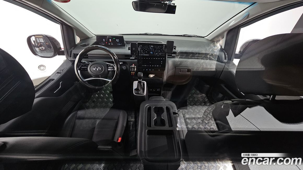 Hyundai Staria Cargo 3-х местный (03.2023)