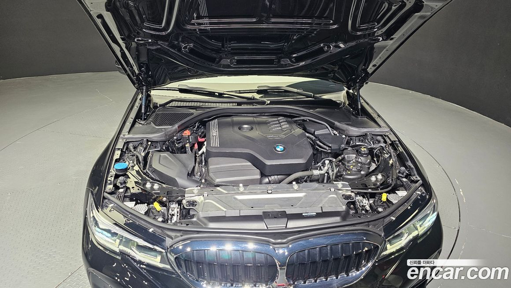 BMW 3 Series (G20) 320i M Sports (10.2021)