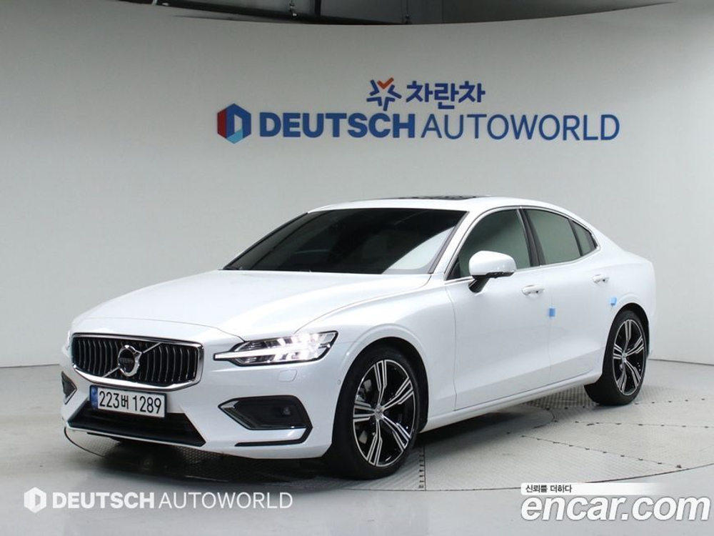 Volvo S60 3 Generation B5 Inscription (01.2021)