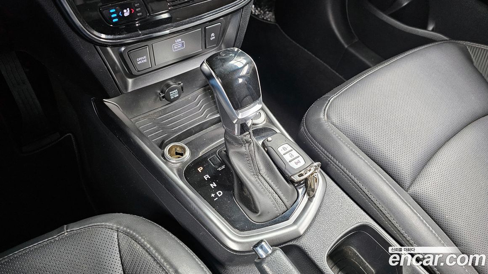 KG Mobility (Ssangyong) Very New Tivoli Бензин 1.5 2WD (11.2021)