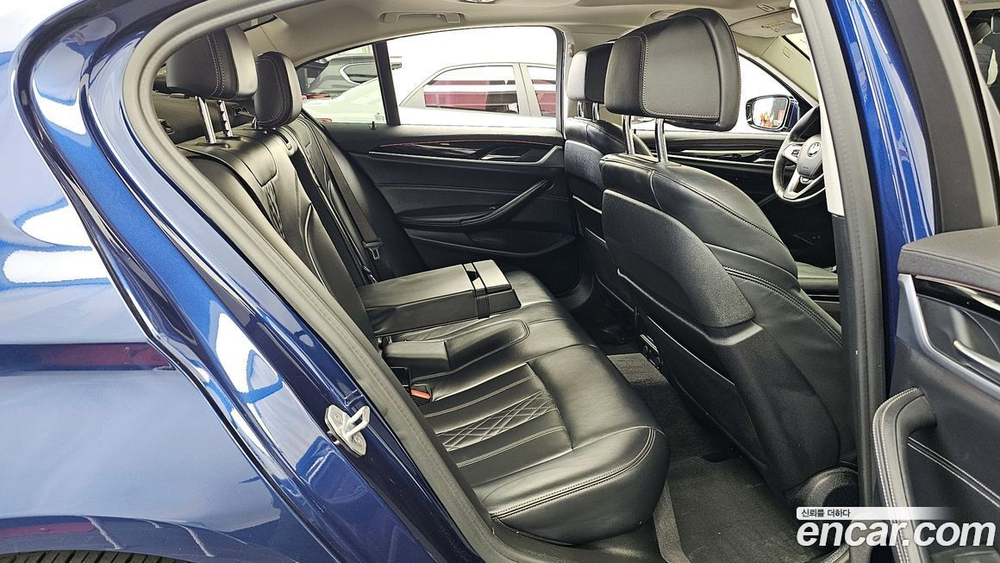 BMW 5 Series (G30) 530i xDrive Luxury Plus (12.2019)