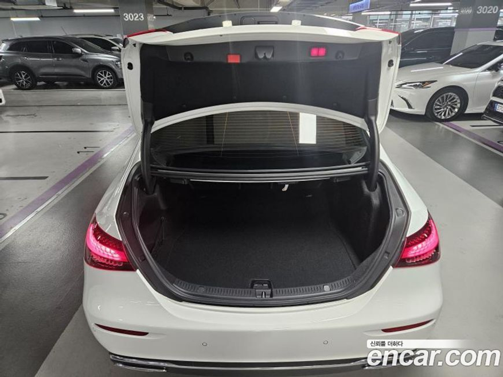 Mercedes-Benz E-Class W213 E250 Avangarde (01.2021)