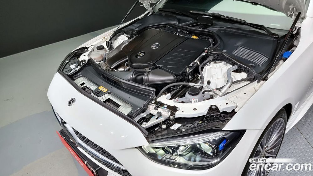 Mercedes-Benz C-Class W206 C300 4MATIC Avangarde (12.2022)