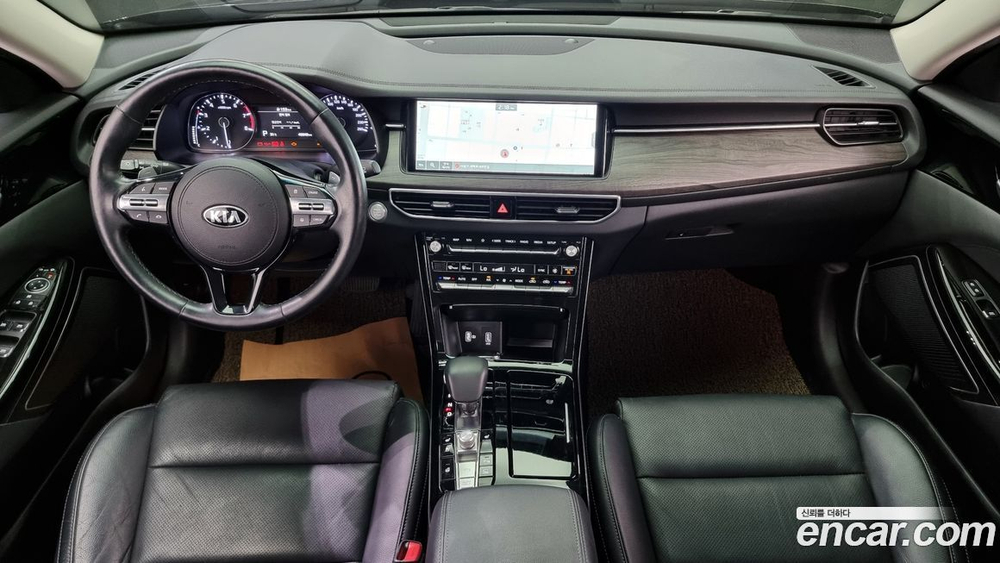 Kia K7 (Cadenza) Premier 2.5 GDI Prestige (12.2020)