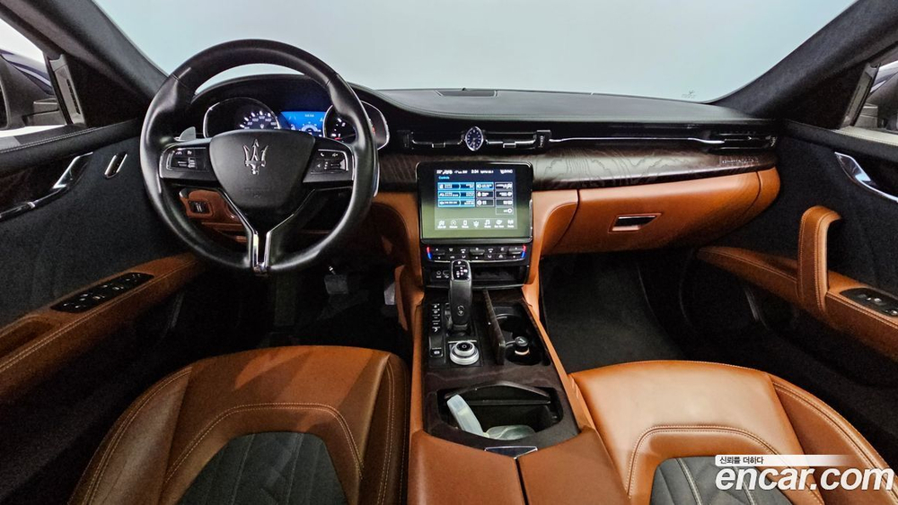 Maserati Quattroporte 3.0 Дизель GranLusso (12.2019)