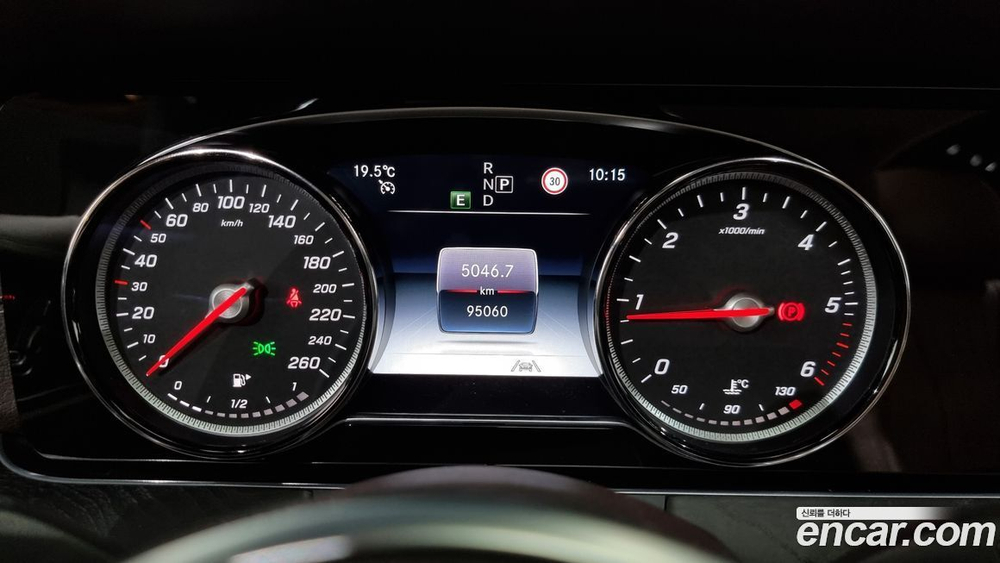 Mercedes-Benz E-Class W213 E220d 4MATIC Exclusive (03.2020)