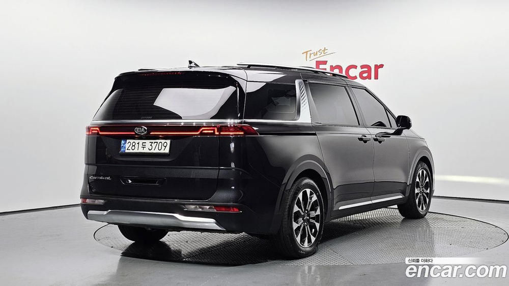 Kia Carnival (Sedona) 4 Generation 9-и местный Signatures (07.2021)