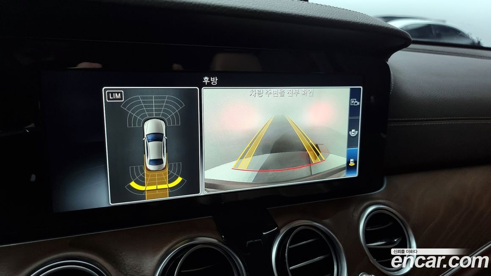 Mercedes-Benz E-Class W213 E220d Exclusive (10.2019)