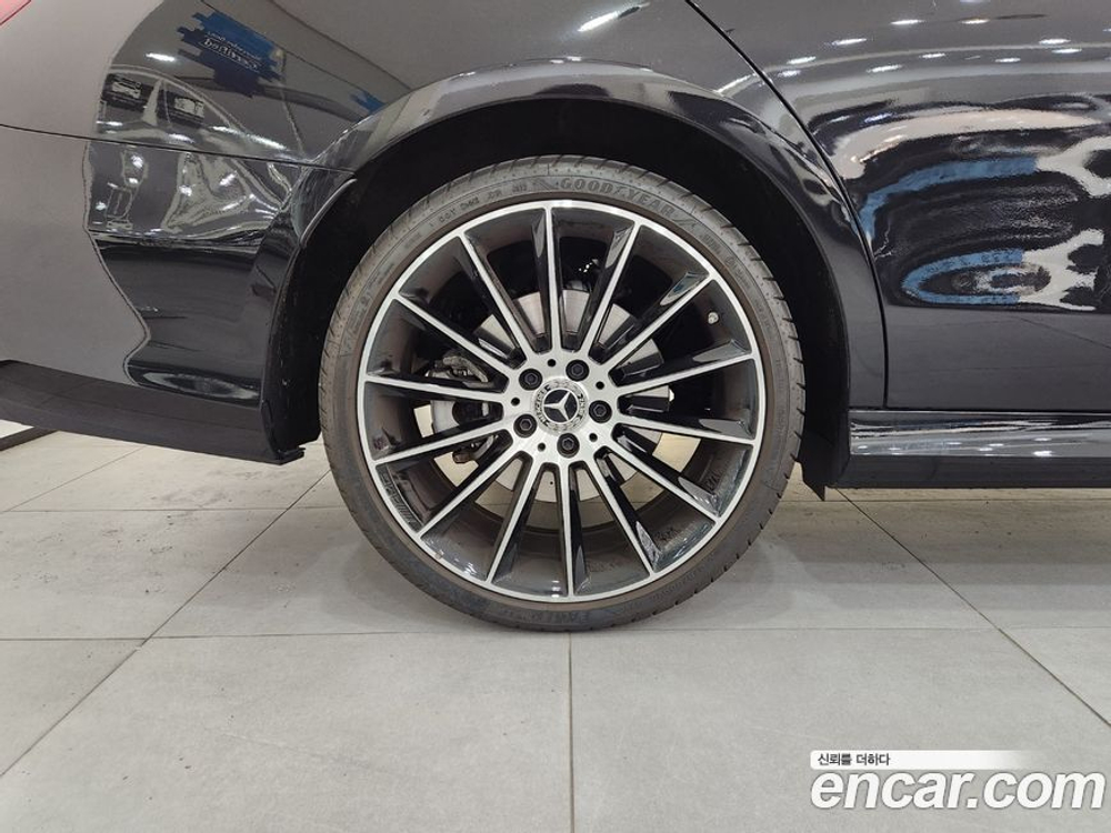 Mercedes-Benz E-Class W213 E350 4MATIC AMG Line (03.2023)
