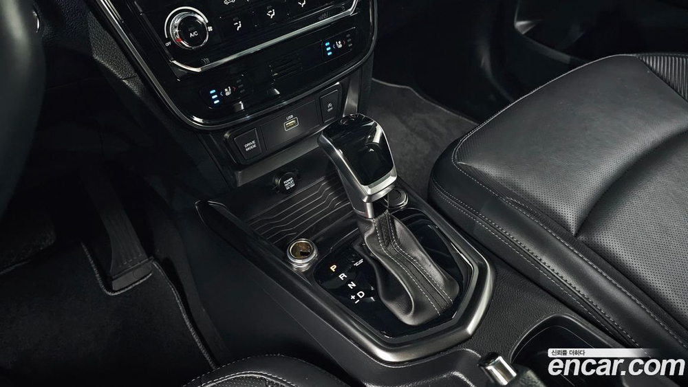 KG Mobility (Ssangyong) Very New Tivoli Бензин 1.5 2WD (03.2020)