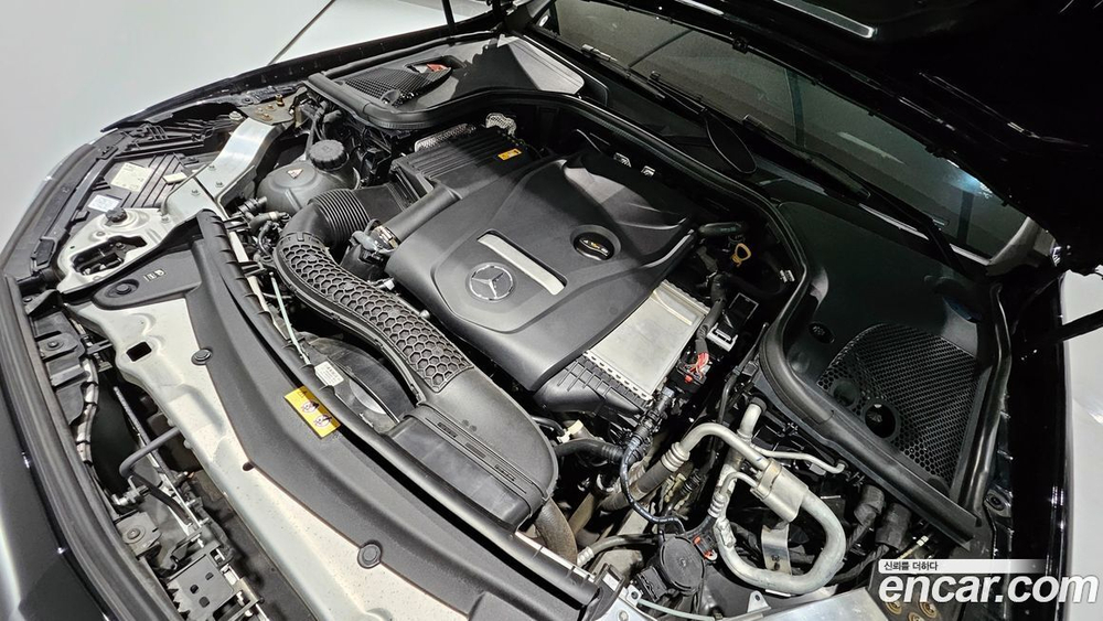 Mercedes-Benz E-Class W213 E250 Exclusive (03.2021)
