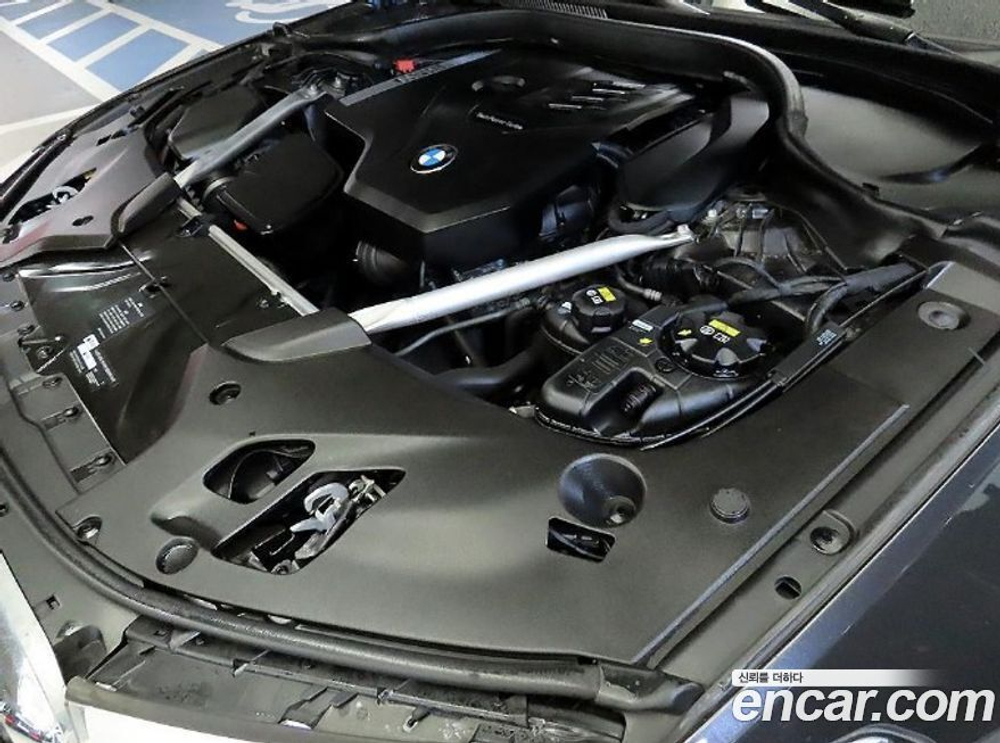 BMW 5 Series (G30) 520i M Sports (08.2020)