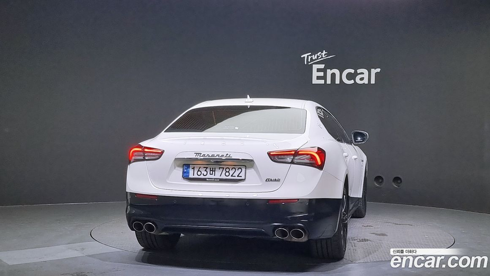 Maserati Ghibli 2.0 프라그먼트 Editions (11.2022)