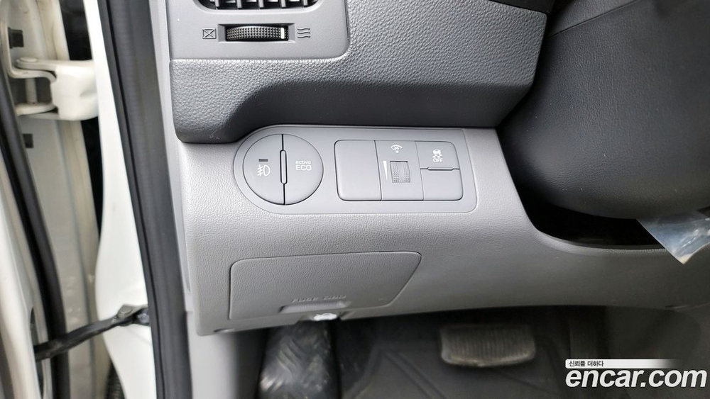 Hyundai The New Grand Starex Van 3-х местный (10.2019)