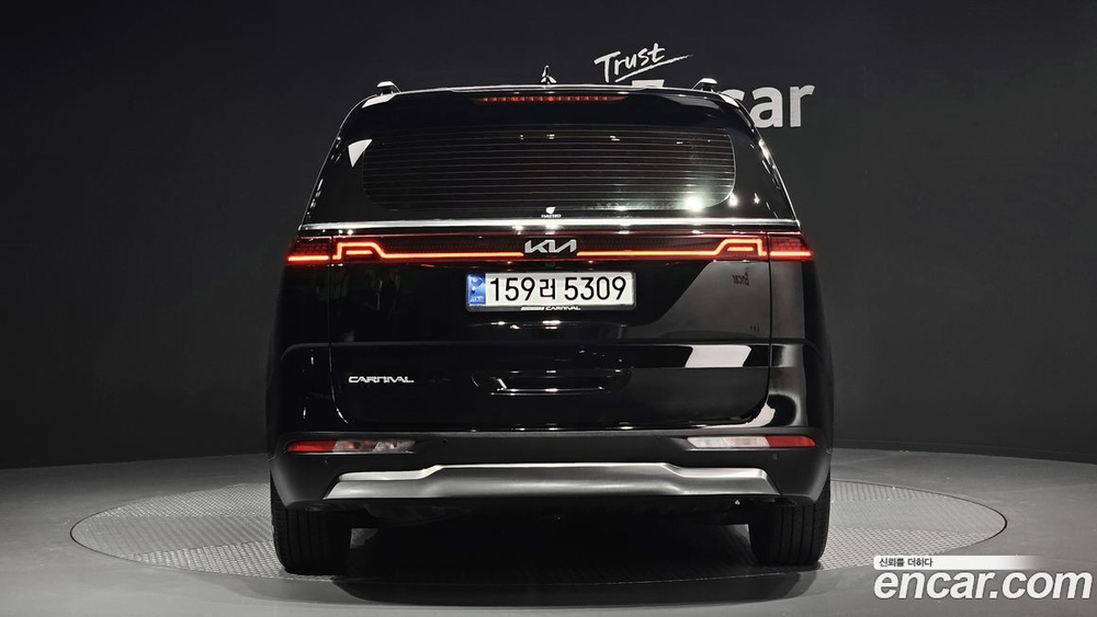 Kia Carnival (Sedona) 4 Generation Бензин 9-и местный Signatures (10.2022)