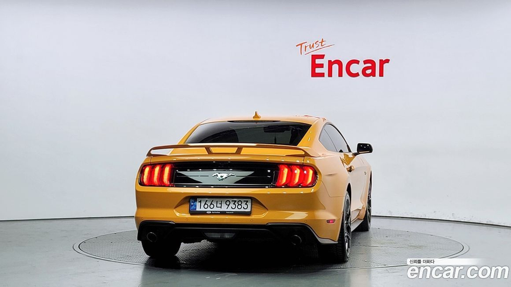 Ford Mustang Coupe (07.2022)