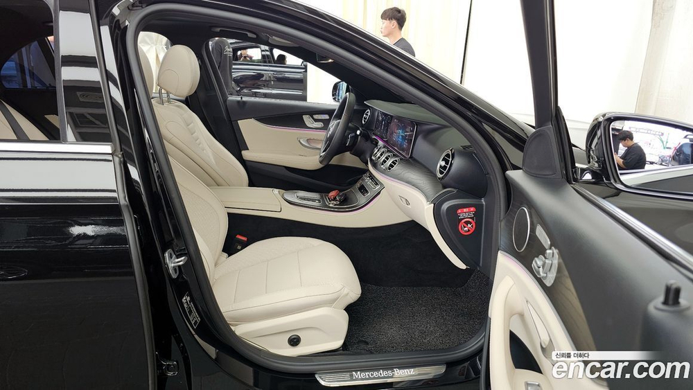 Mercedes-Benz E-Class W213 E250 Avangarde (09.2023)
