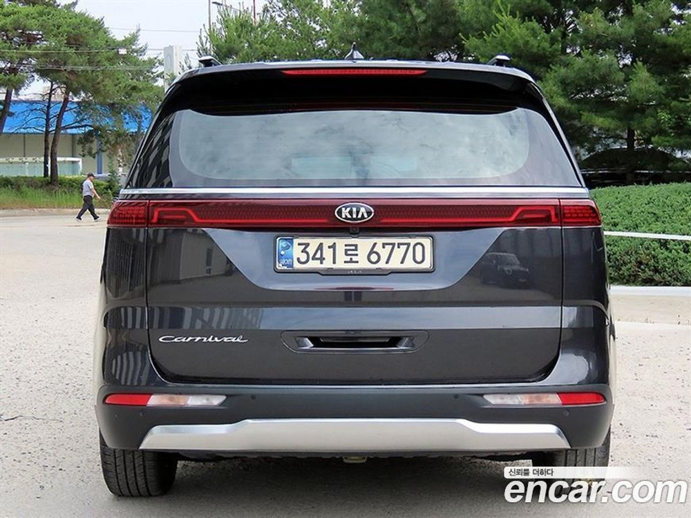 Kia Carnival (Sedona) 4 Generation 9-и местный Signatures (01.2021)