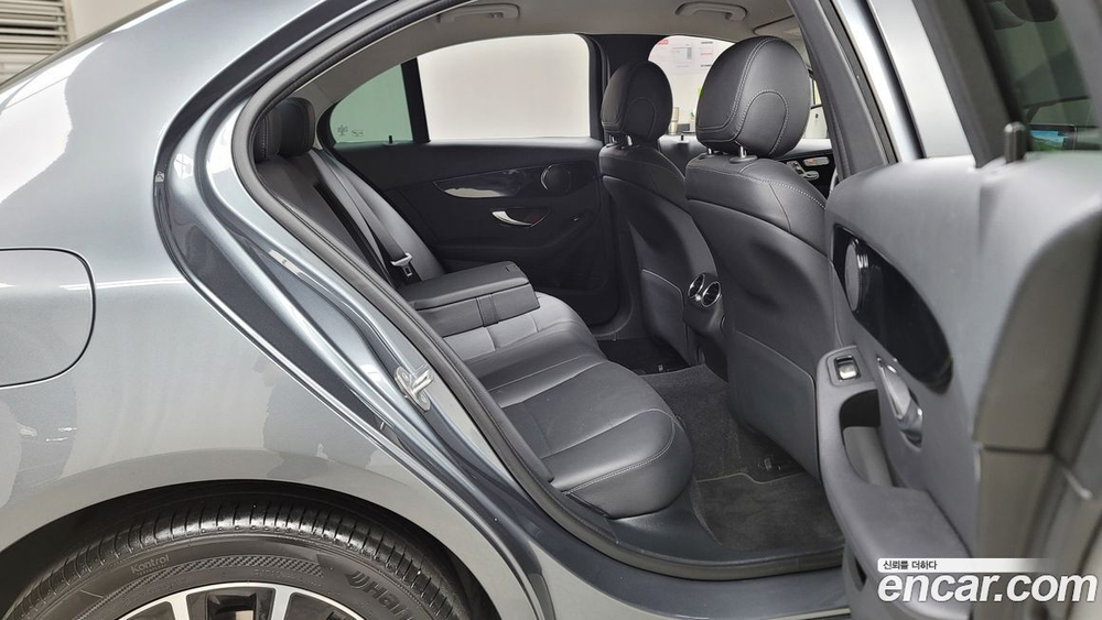 Mercedes-Benz C-Class W205 C200 (04.2020)