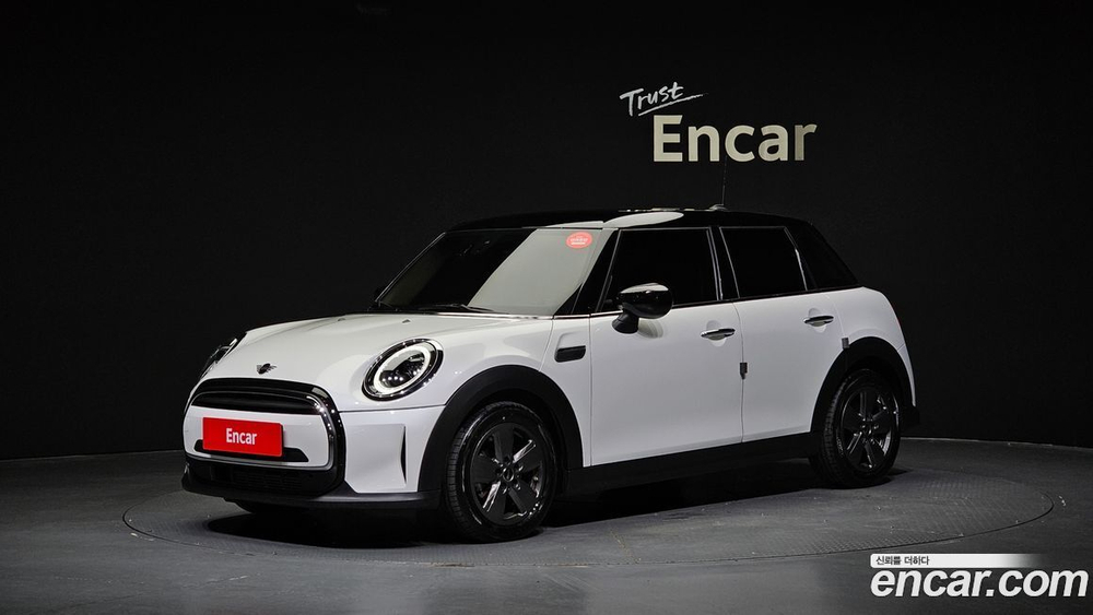 Mini Cooper 5 даерей Classic (05.2023)