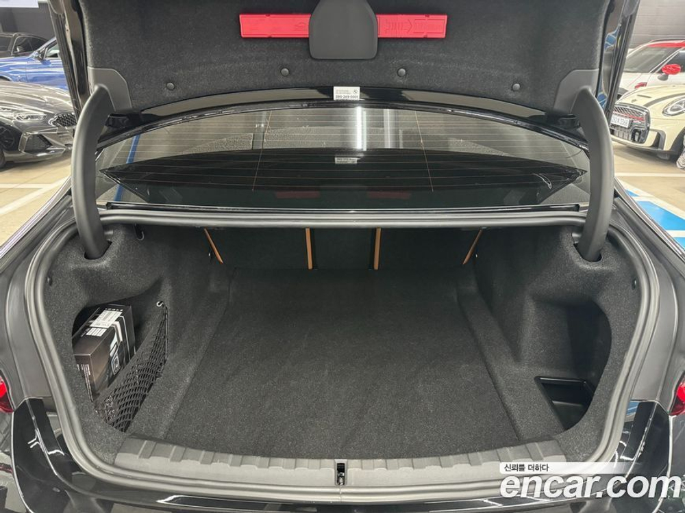 BMW 3 Series (G20) 320i (11.2022)