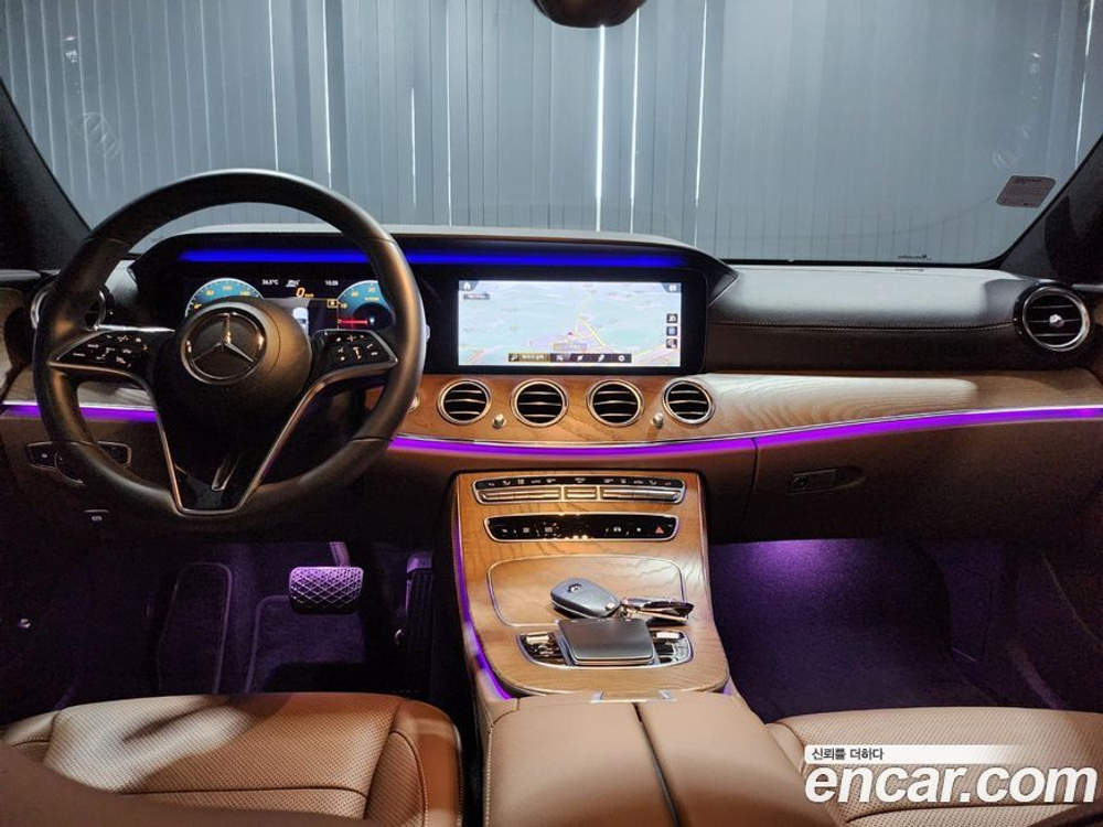 Mercedes-Benz E-Class W213 E300e 4MATIC Exclusive (01.2021)