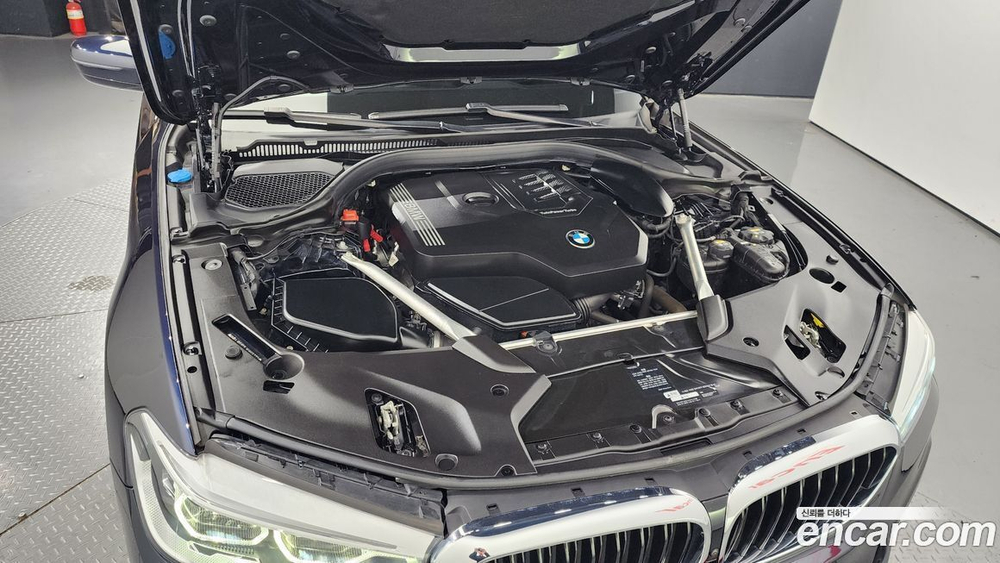 BMW 5 Series (G30) 530i xDrive M Sports Plus (11.2019)