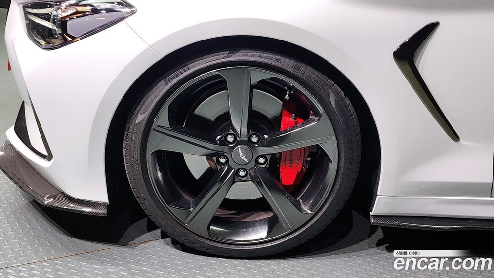 Genesis G70 2.0T (12.2019)