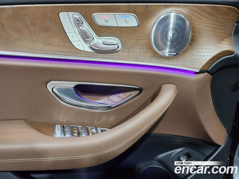 Mercedes-Benz E-Class W213 E300e 4MATIC Exclusive (01.2021)