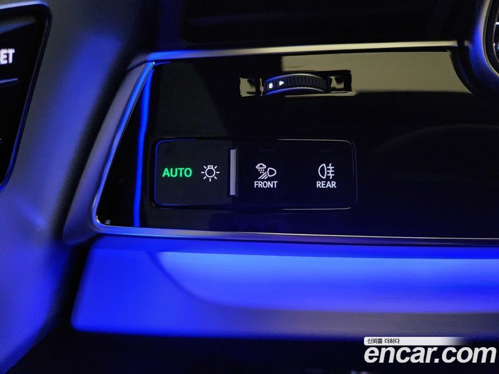 Audi Q8 55 TFSI Quattro Premium (03.2023)