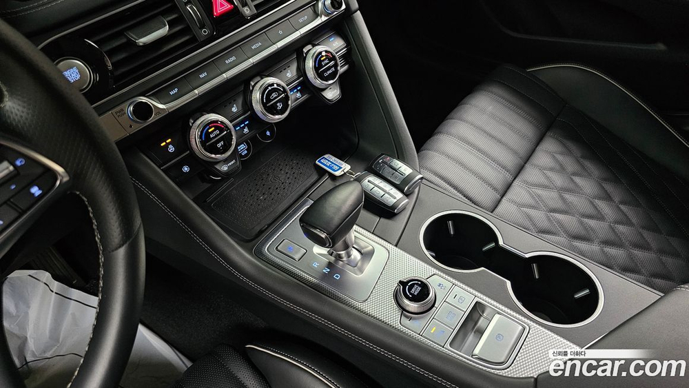 Genesis The New G70 Shooting Brake Бензин 2.0T 4WD (03.2023)