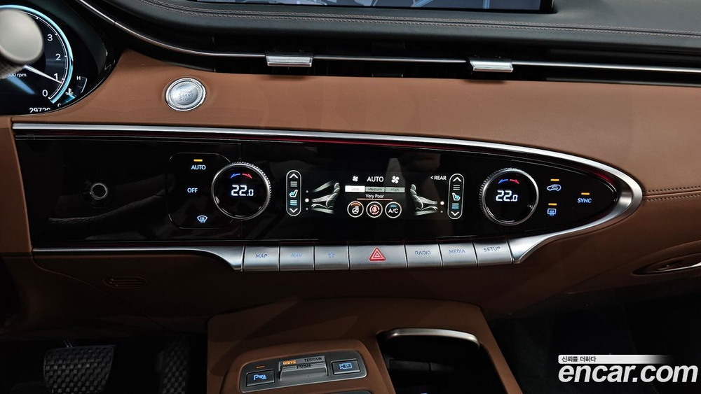 Genesis GV70 2.5T Бензин AWD (05.2022)