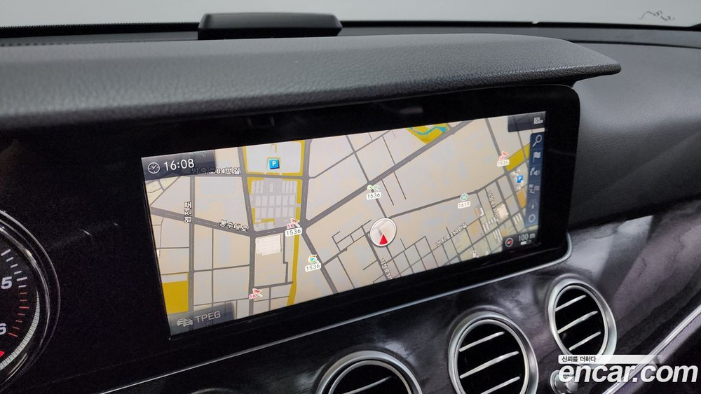 Mercedes-Benz E-Class W213 E220d Avangarde (10.2019)
