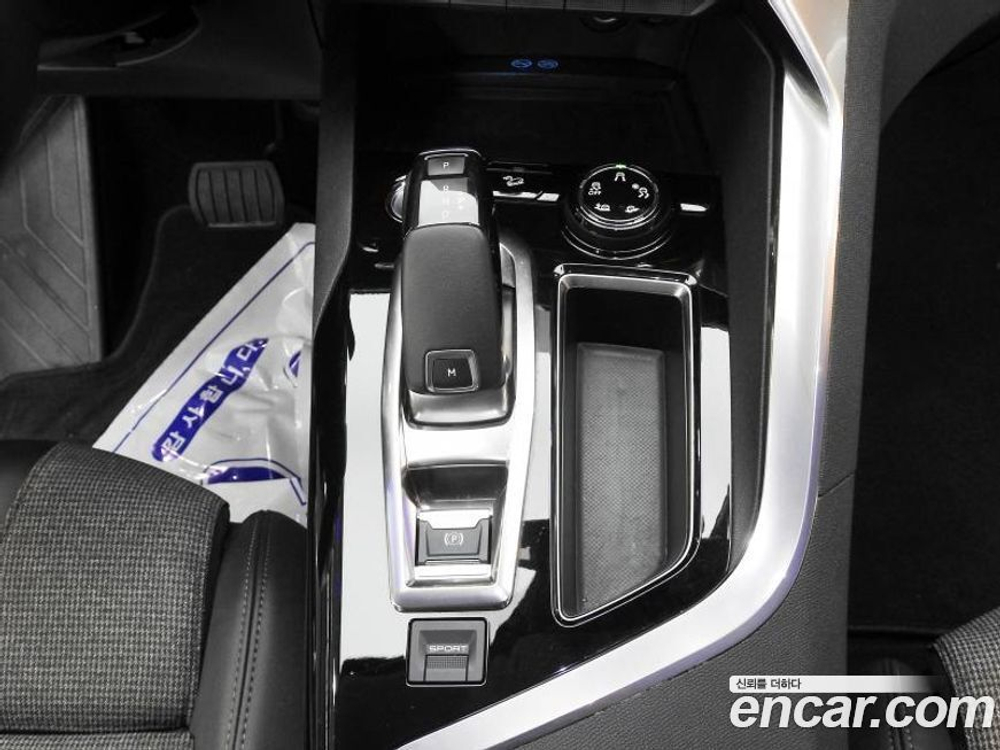 Peugeot 3008 2 Generation 1.6 BlueHDi 알뤼르 (05.2020)