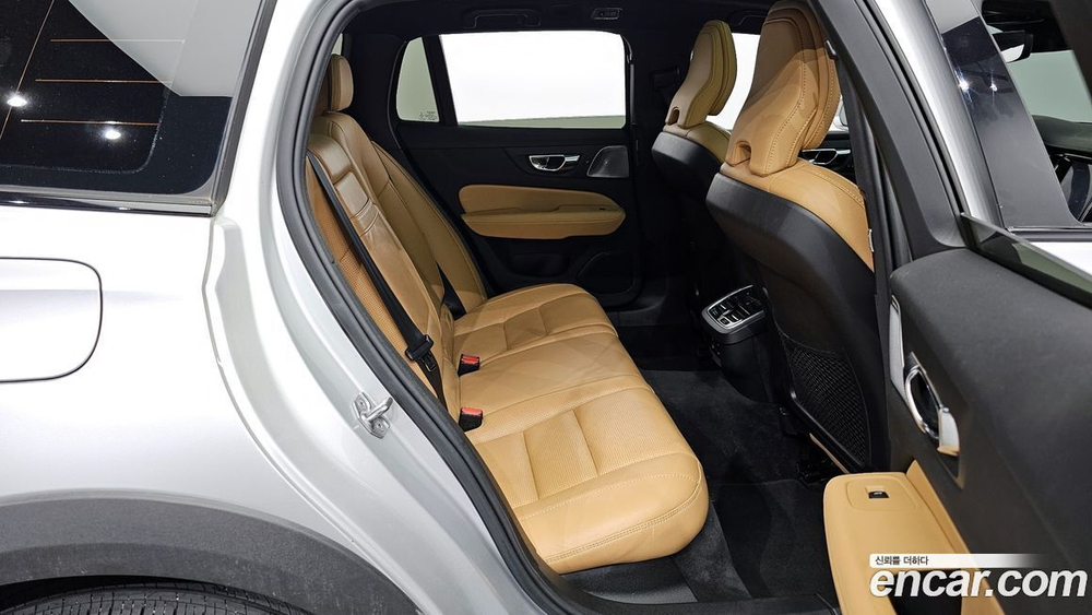 Volvo V60 Cross Country 2 Generation T5 Pro AWD (07.2020)