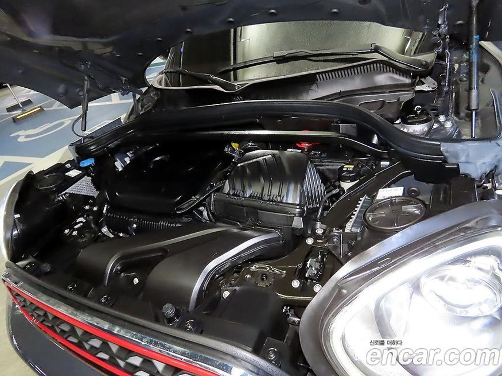 Mini Cooper S Countryman JCW (04.2020)