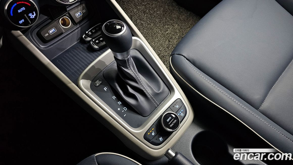 Hyundai Venue 1.6 Fluxe (12.2021)