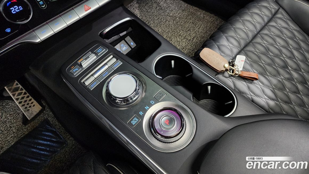 Genesis GV70 2.5T Бензин AWD (05.2021)