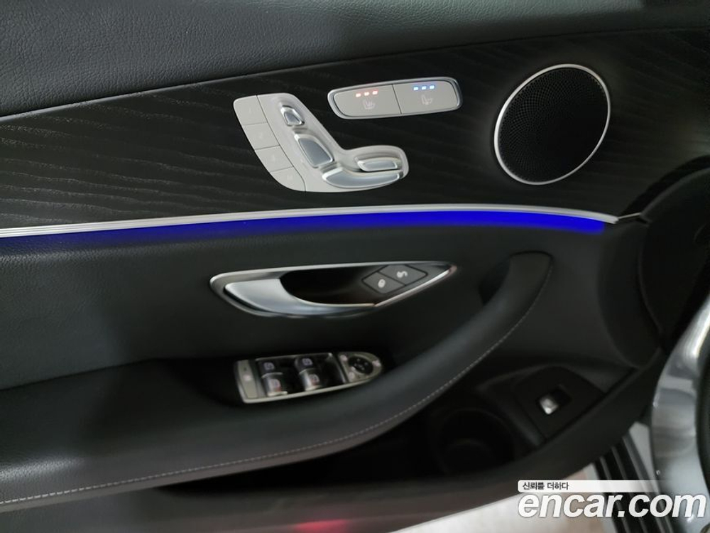 Mercedes-Benz E-Class W213 E250 Avangarde (02.2022)