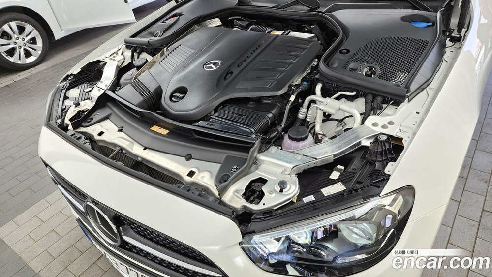 Mercedes-Benz E-Class W213 E450 4MATIC Cabriolet (12.2022)