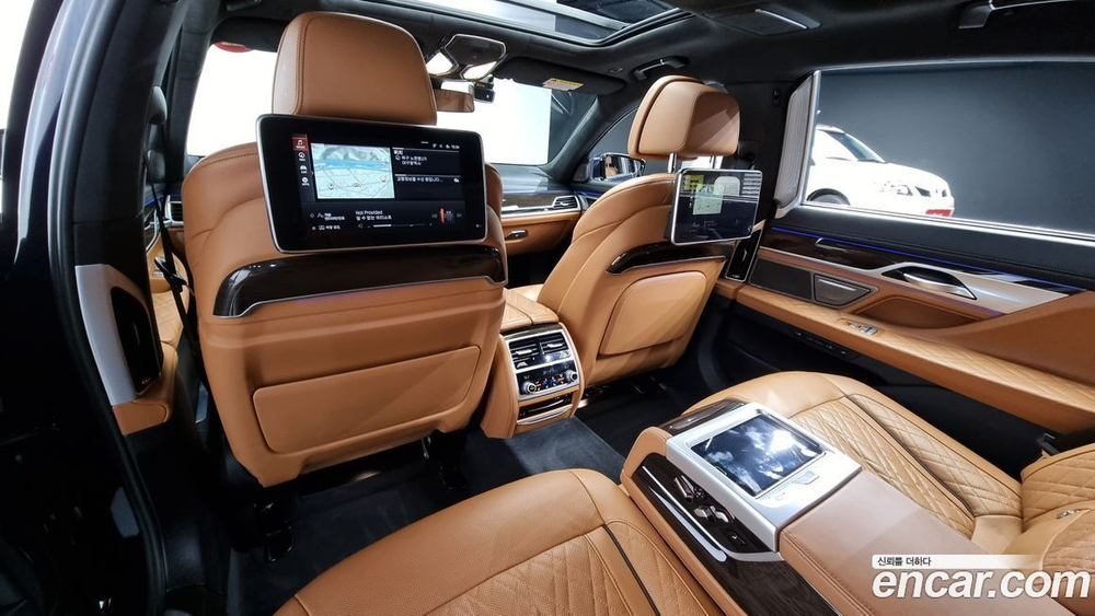 BMW 7 Series (G11) 740Li xDrive Design Pure Excellence (05.2020)
