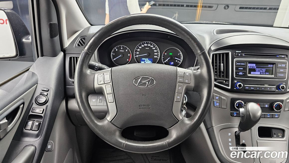 Hyundai The New Grand Starex Van 5-и местный (03.2020)