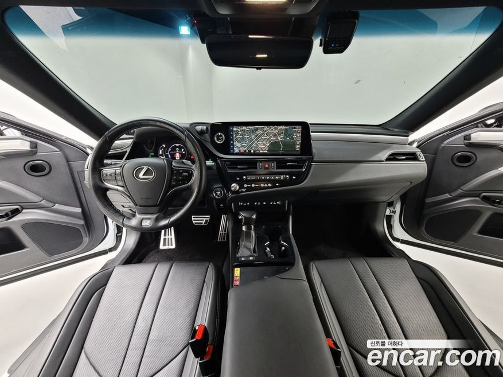 Lexus ES300h 7 Generation F-Sport (12.2022)