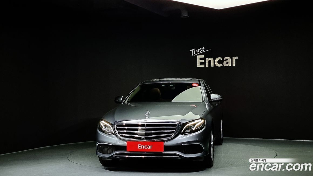 Mercedes-Benz E-Class W213 E300 4MATIC Exclusive (05.2020)